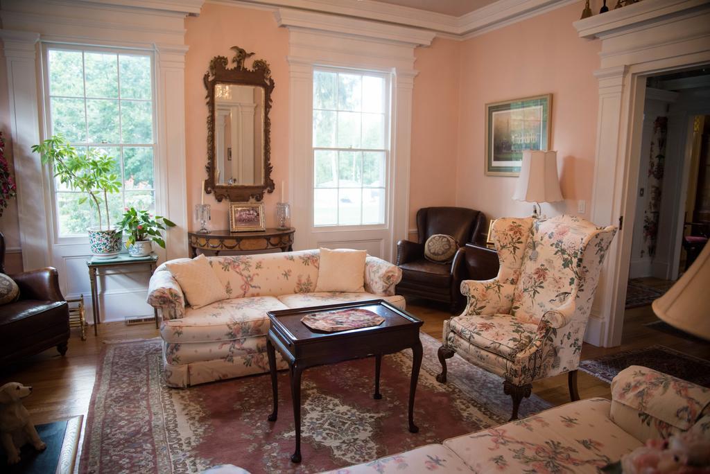 Bykenhulle House Bed And Breakfast Hopewell Junction Exteriör bild