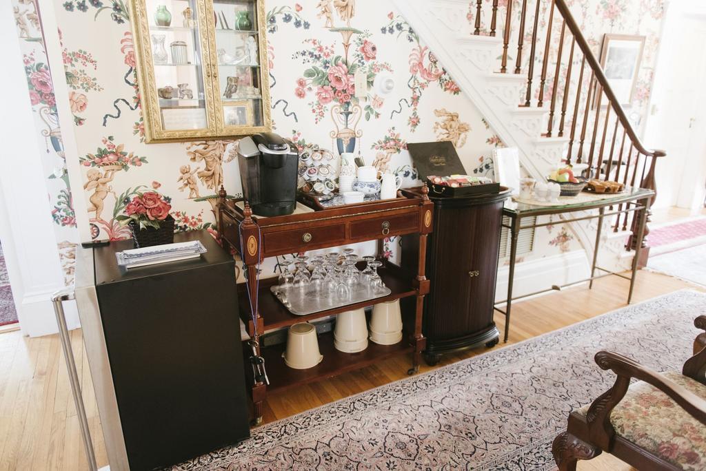 Bykenhulle House Bed And Breakfast Hopewell Junction Exteriör bild