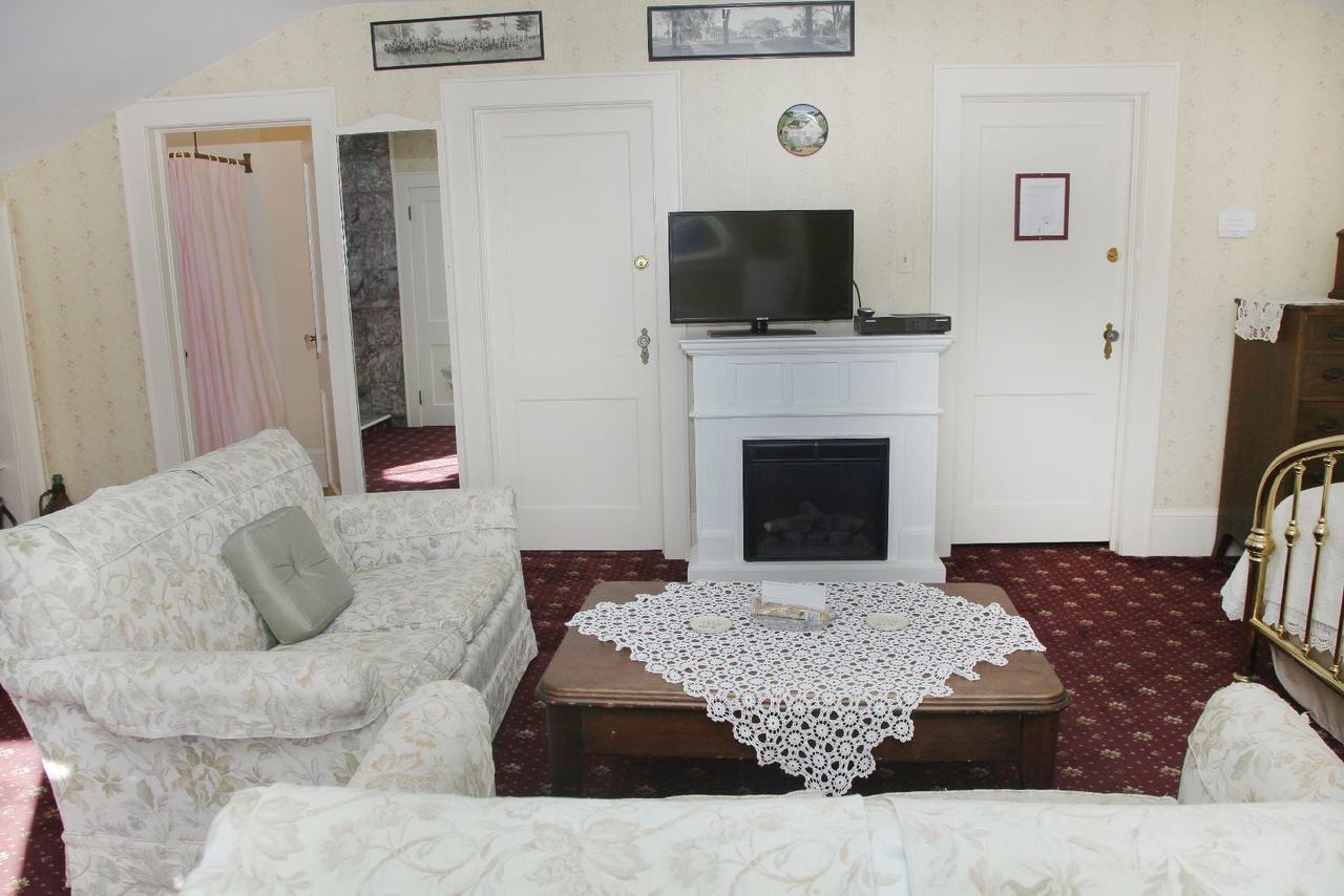 Bykenhulle House Bed And Breakfast Hopewell Junction Exteriör bild