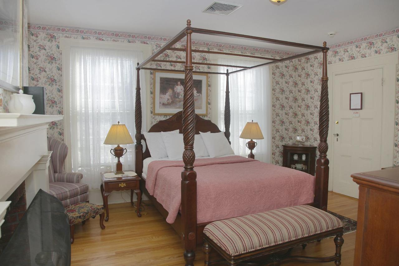 Bykenhulle House Bed And Breakfast Hopewell Junction Exteriör bild
