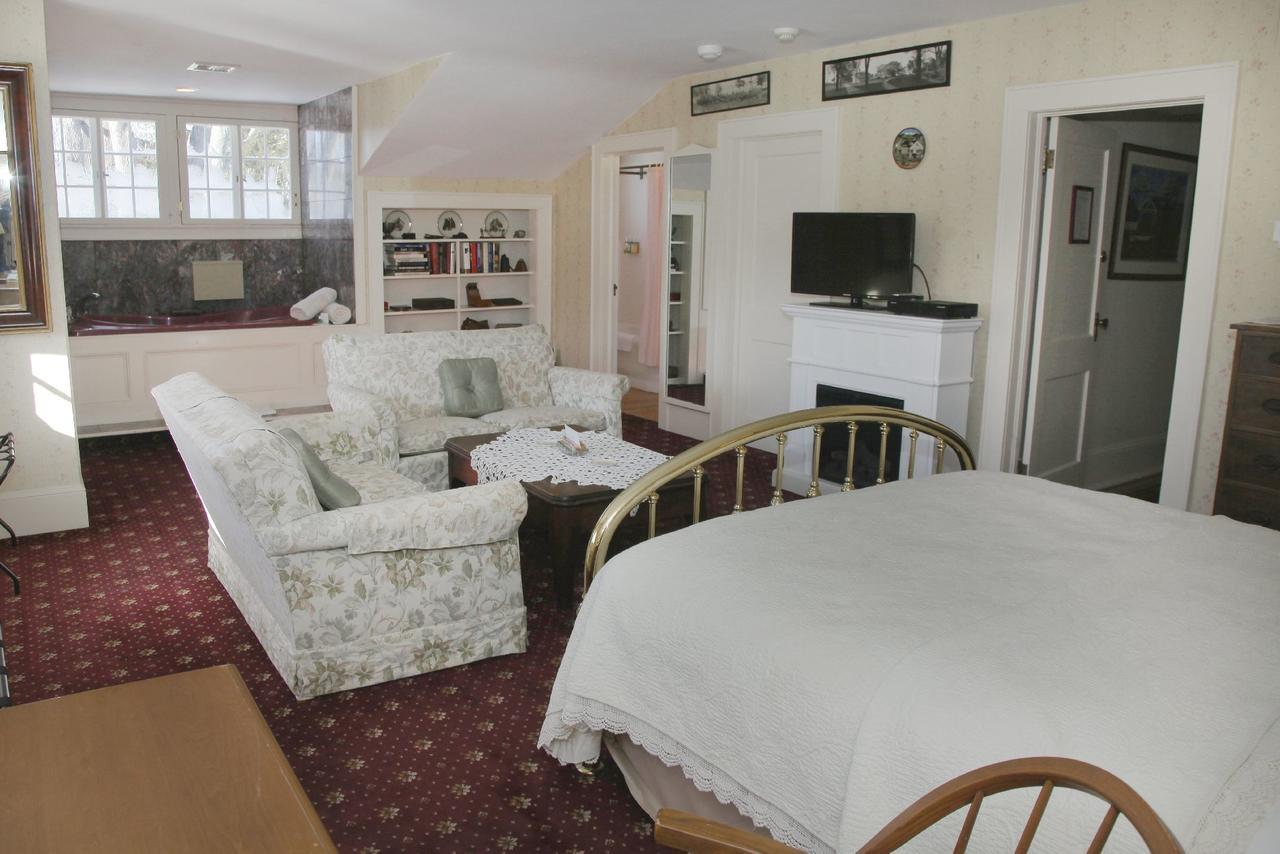Bykenhulle House Bed And Breakfast Hopewell Junction Exteriör bild