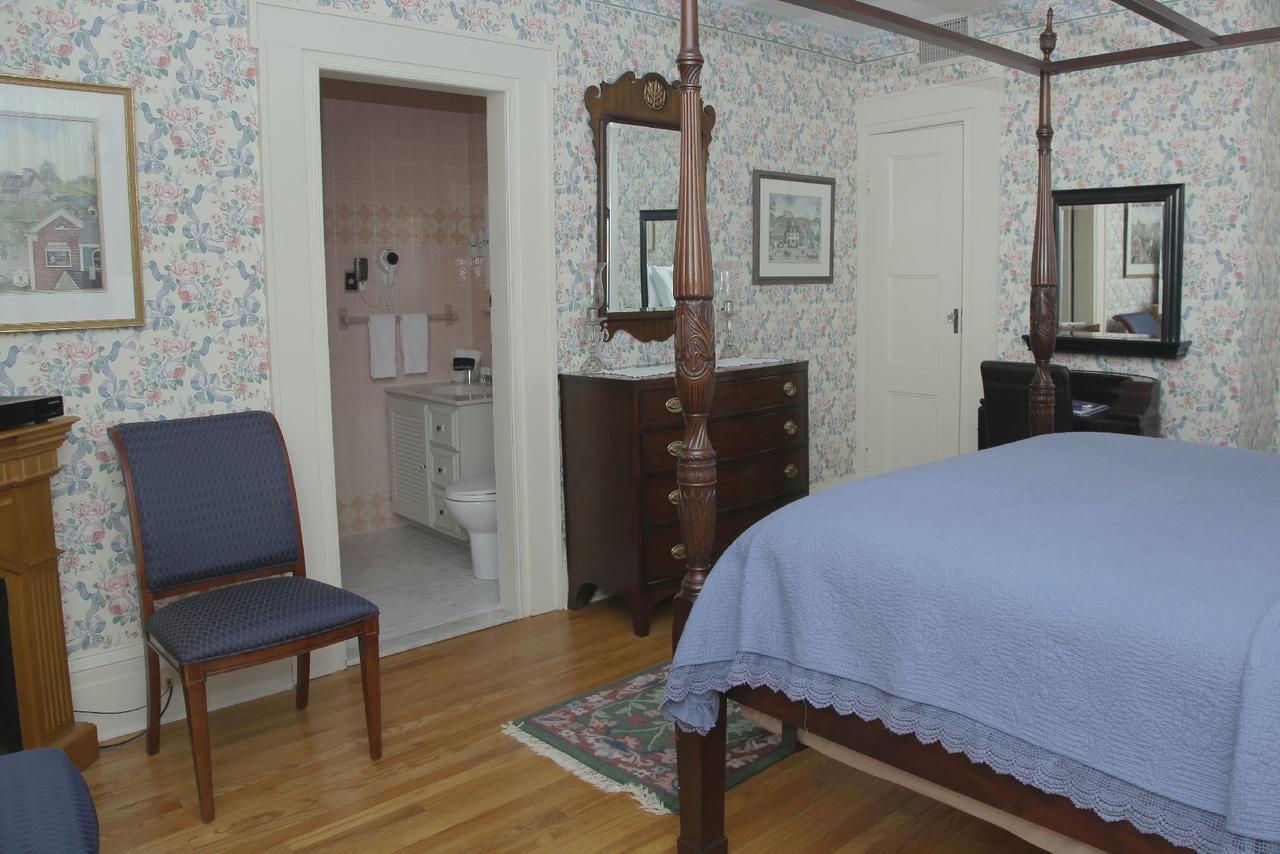 Bykenhulle House Bed And Breakfast Hopewell Junction Exteriör bild