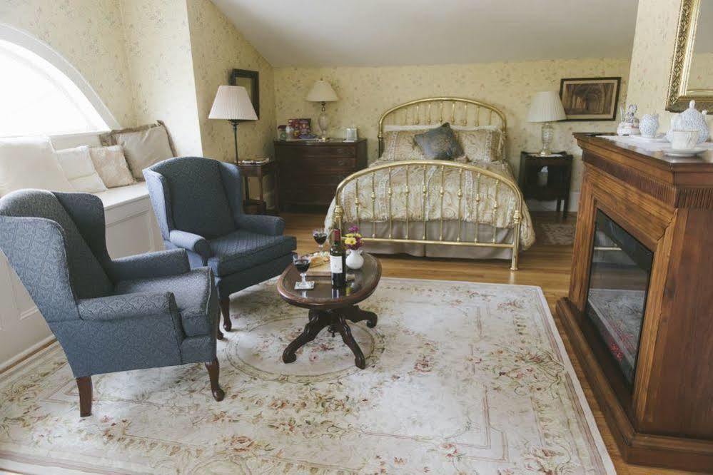 Bykenhulle House Bed And Breakfast Hopewell Junction Exteriör bild